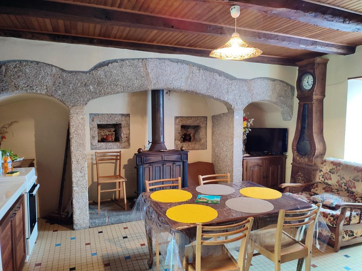 Maison Charmante A Florentin La Capelle Avec Jardin Et Vue Montagne المظهر الخارجي الصورة